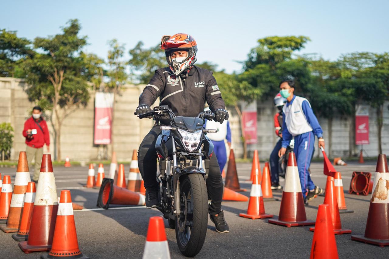 Gathering dan Ngabuburide Komunitas Honda CB150R  StreetFire